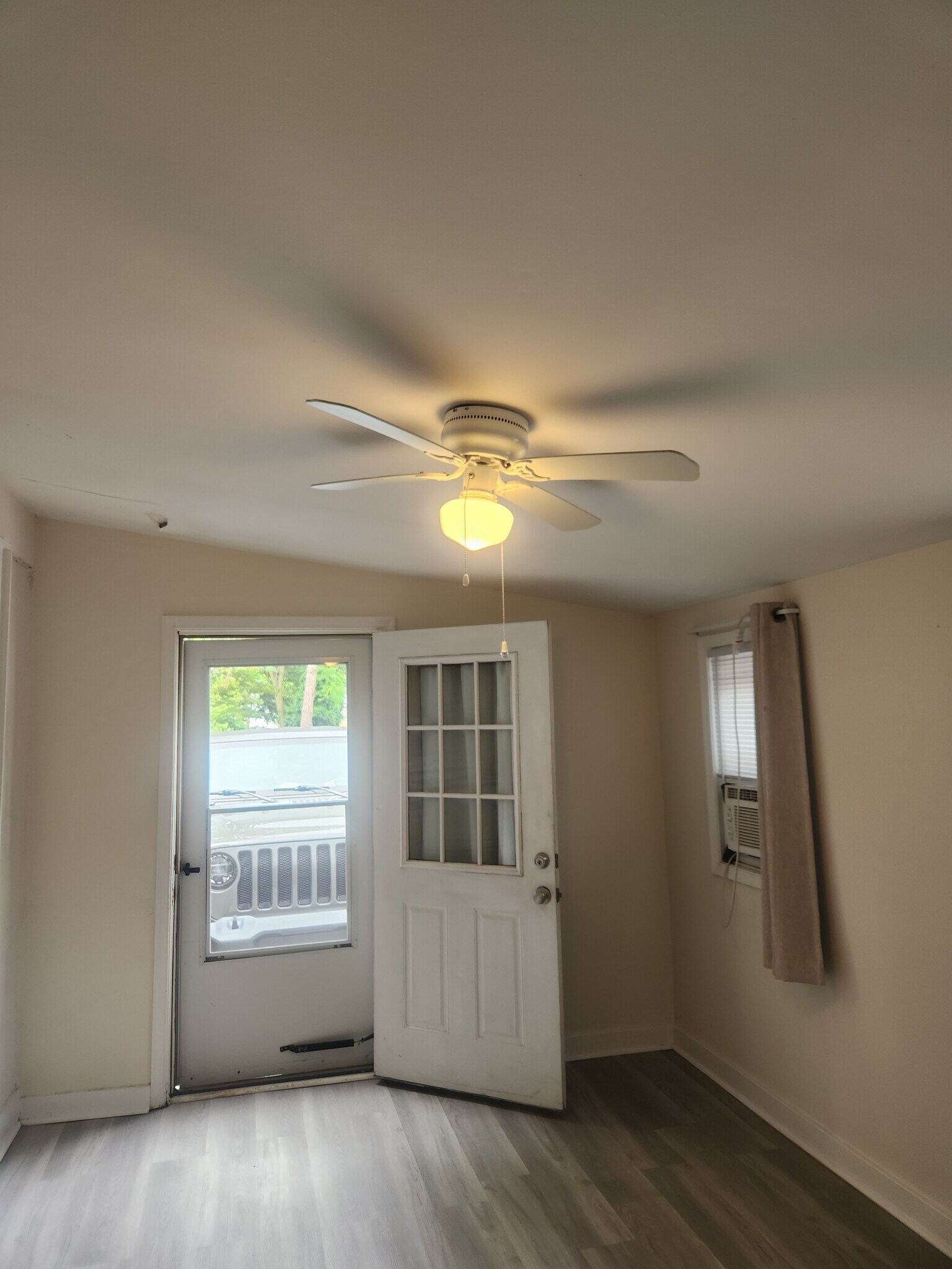 Living Room Fan - 61 E Oakland Ave