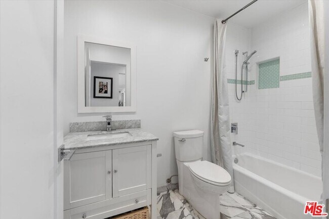 Building Photo - 5528 Marburn Ave
