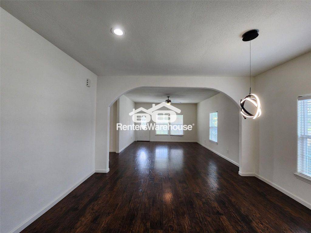 Building Photo - 1105 Erin St