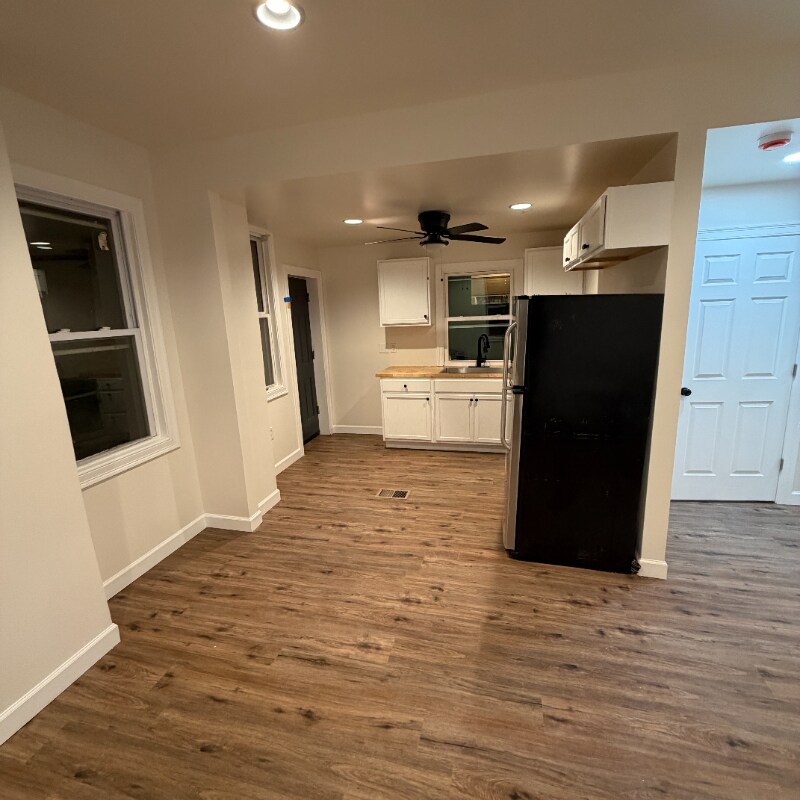 Building Photo - 5416 Black St