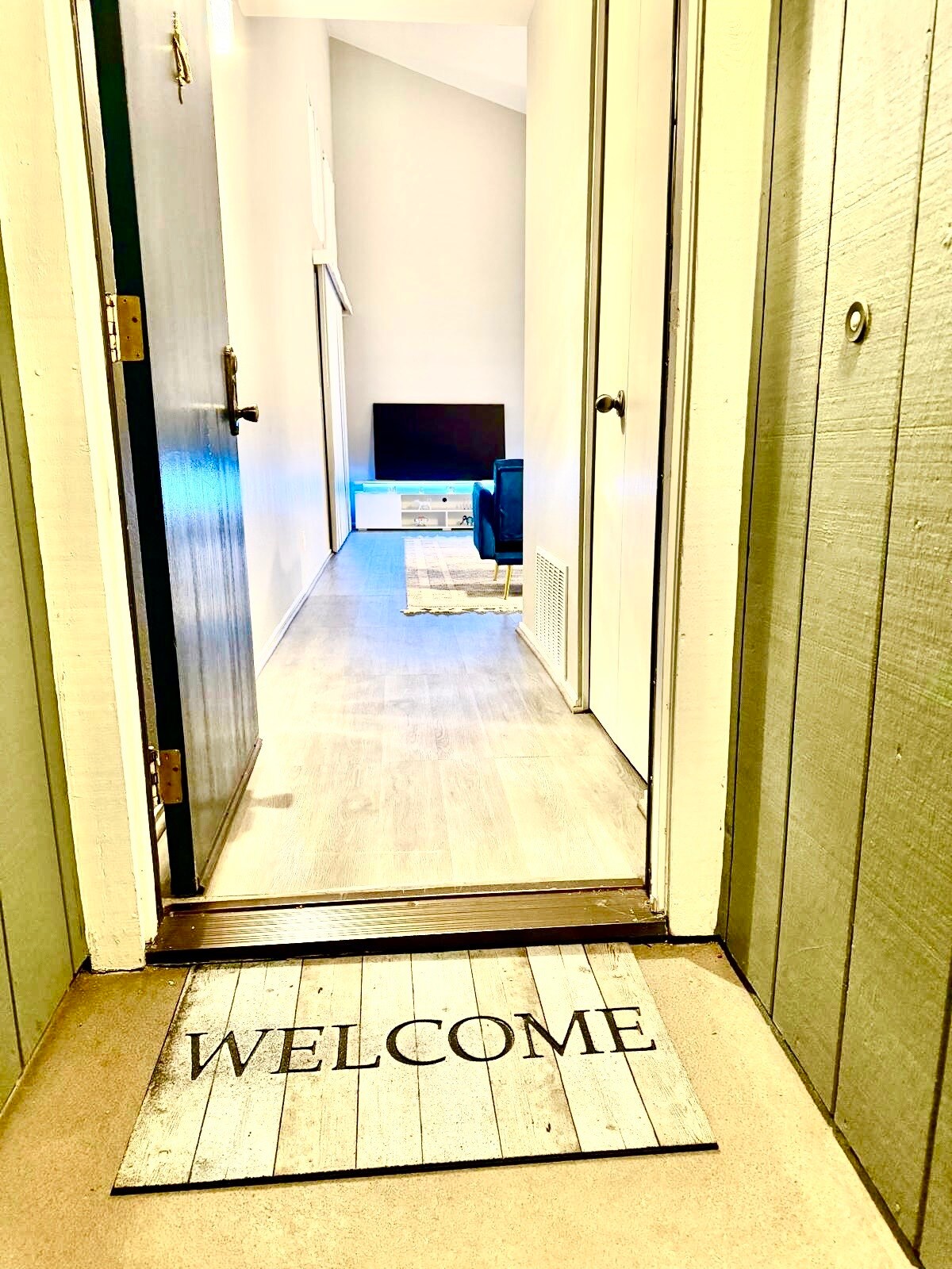 Building Photo - 1072 Maywood Ln