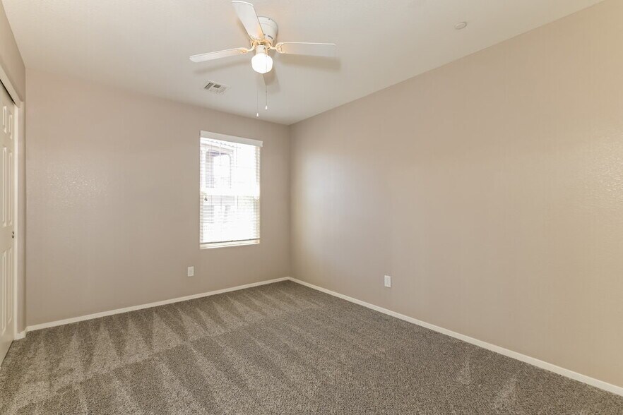 Building Photo - 967 Wembly Hills Pl