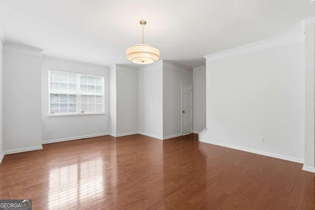 Building Photo - 6710 Stoneleigh Way
