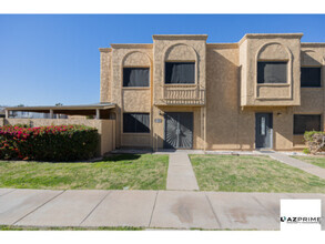 Building Photo - Join the Vibrant Glendale Community in Thi...