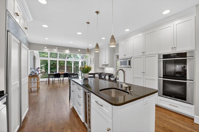 Building Photo - 5115 Cape Cod Ct
