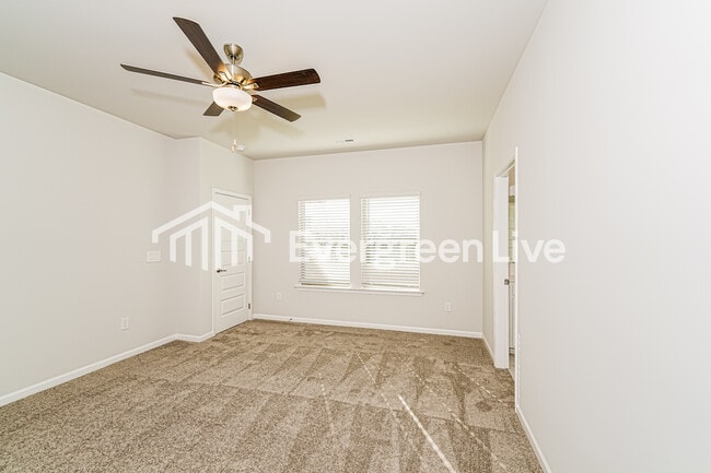 Building Photo - 318 Pond Spg Dr