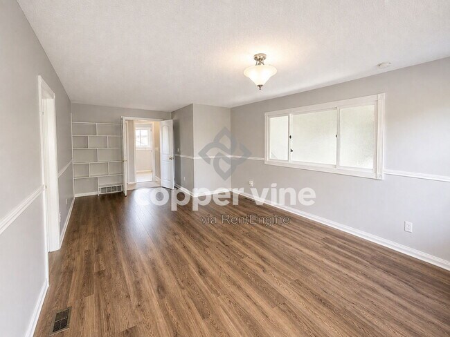 Building Photo - 4249 W 110th Pl