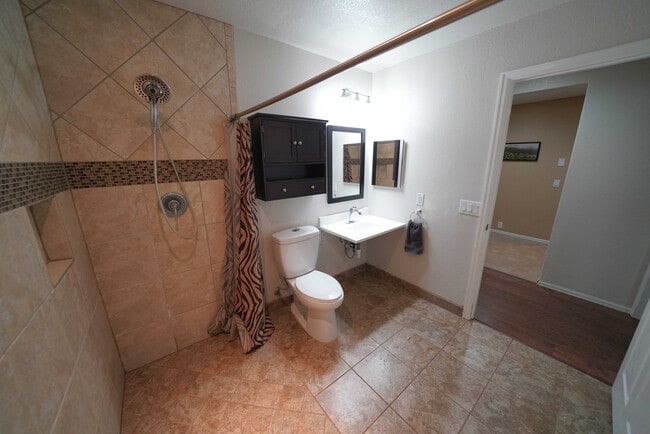Building Photo - Immaculate Rental in Schertz! Realtor Commission: $500
