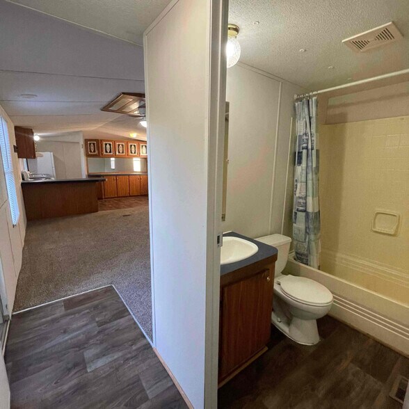 Building Photo - 302 SC-302