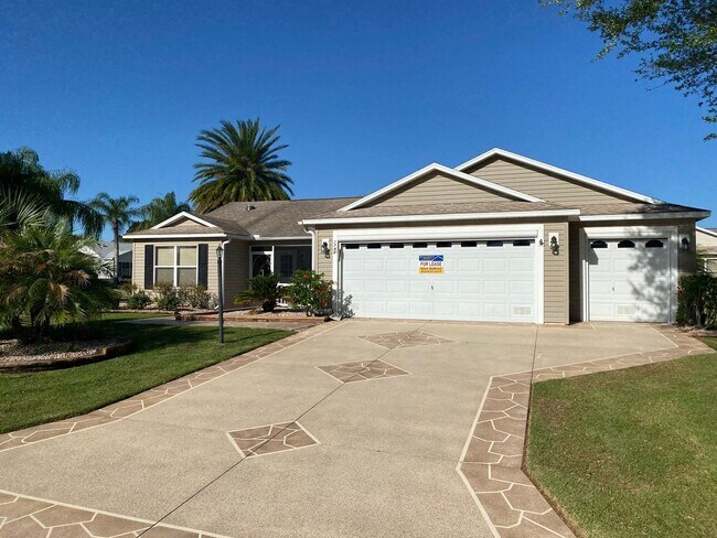 Building Photo - Beautiful ANNUAL, Fully Furnished, turnkey 3 Beds & 2 Baths in The Village of Sabal Chase