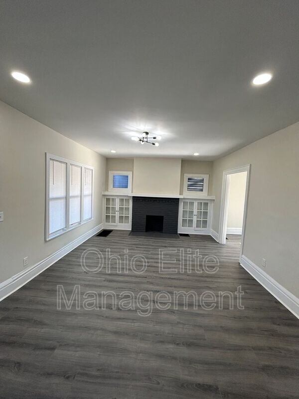 Building Photo - 1179 Atcheson St