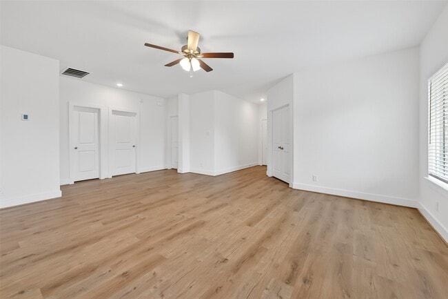 Building Photo - 4506 Blue Mountain Laurel St