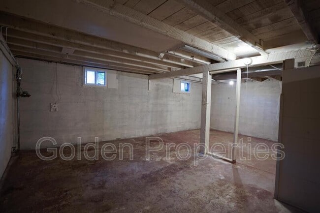 Building Photo - 944 N 7th St