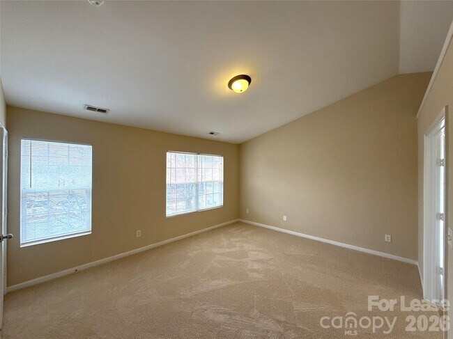 Building Photo - 13802 Plowdon Ct