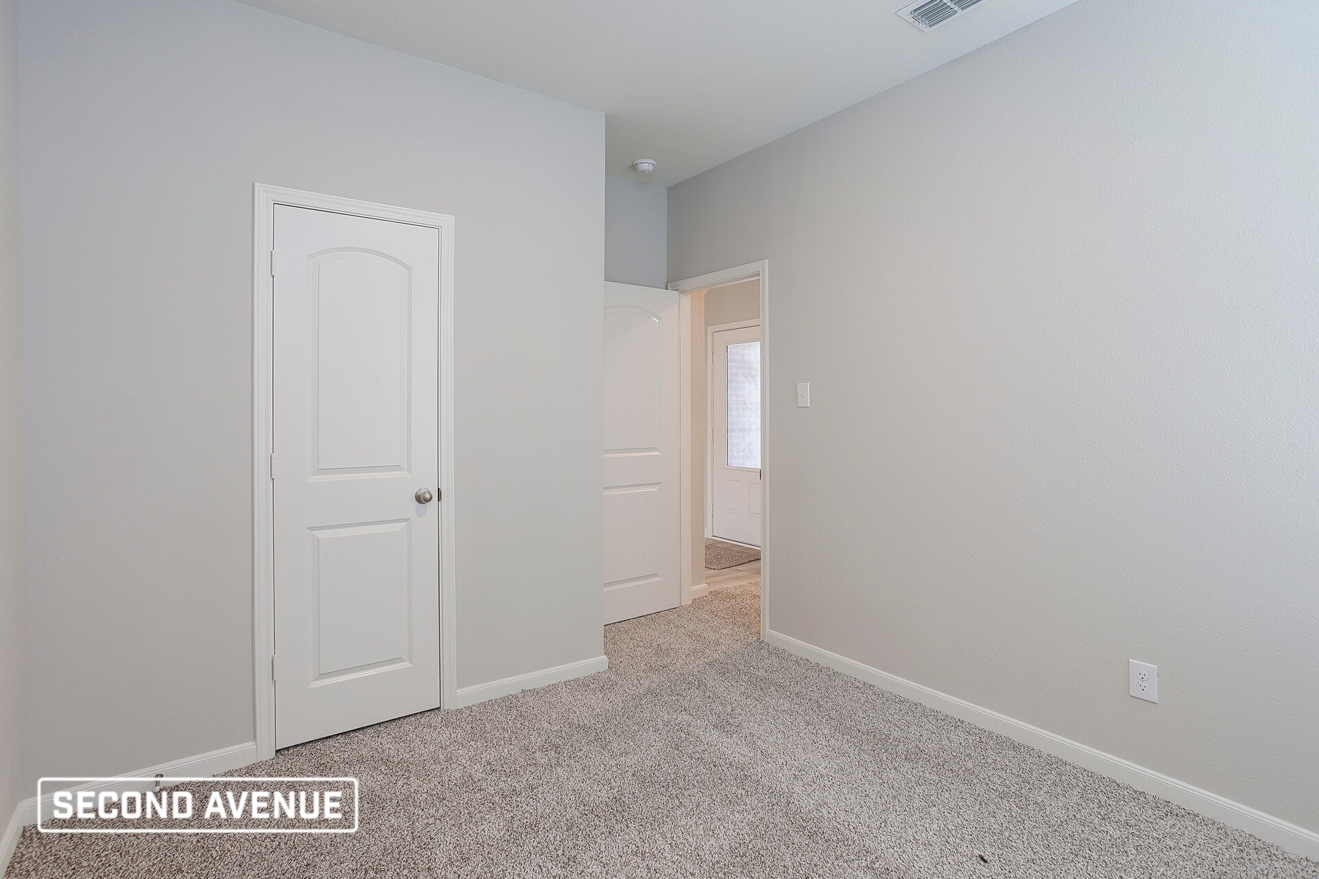 Building Photo - 2005 Erlinda Dr