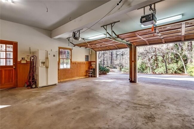 Building Photo - 344 Lost Creek Dr NW