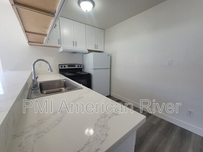 Building Photo - 75 Nedra Ct