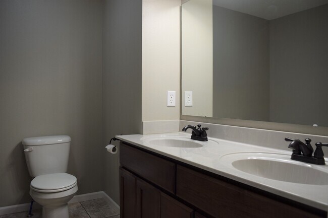 Building Photo - 3 Bedroom Home in Taylor Hills Subdivision