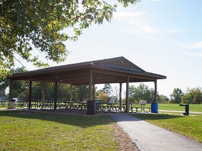 Building Photo - 360 Old Meramec Station Rd.