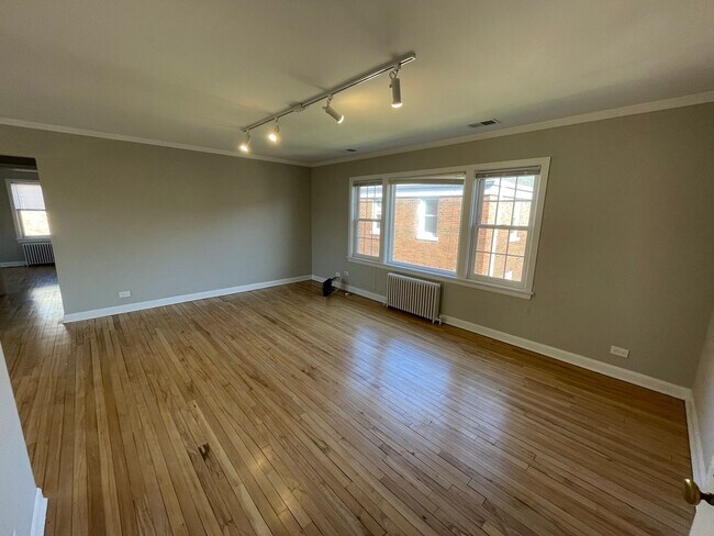 Building Photo - 371 Central Ave