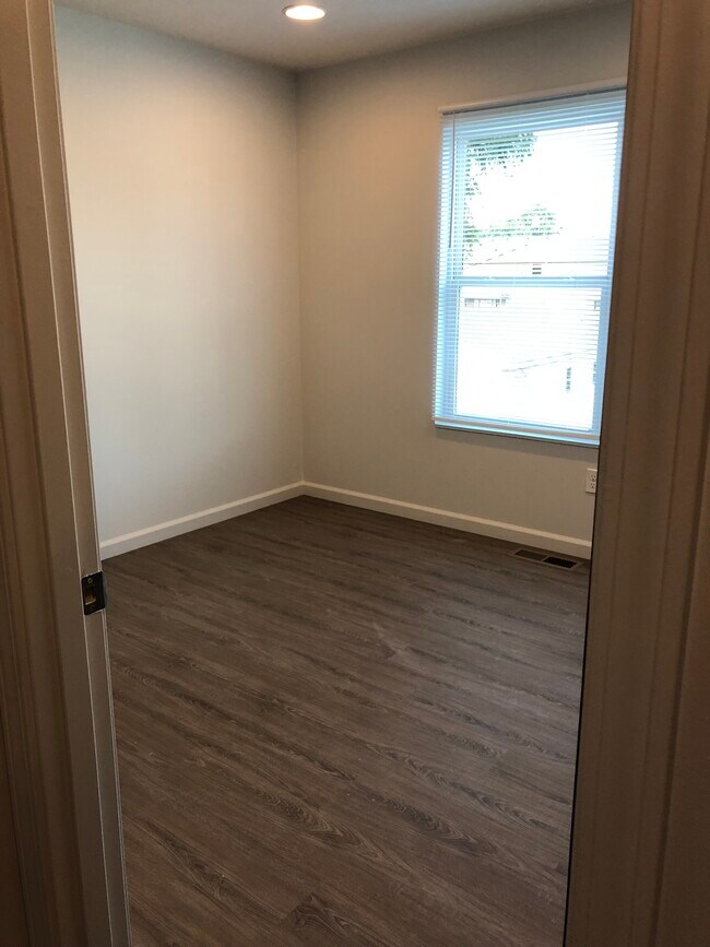 Building Photo - 1423 Union St