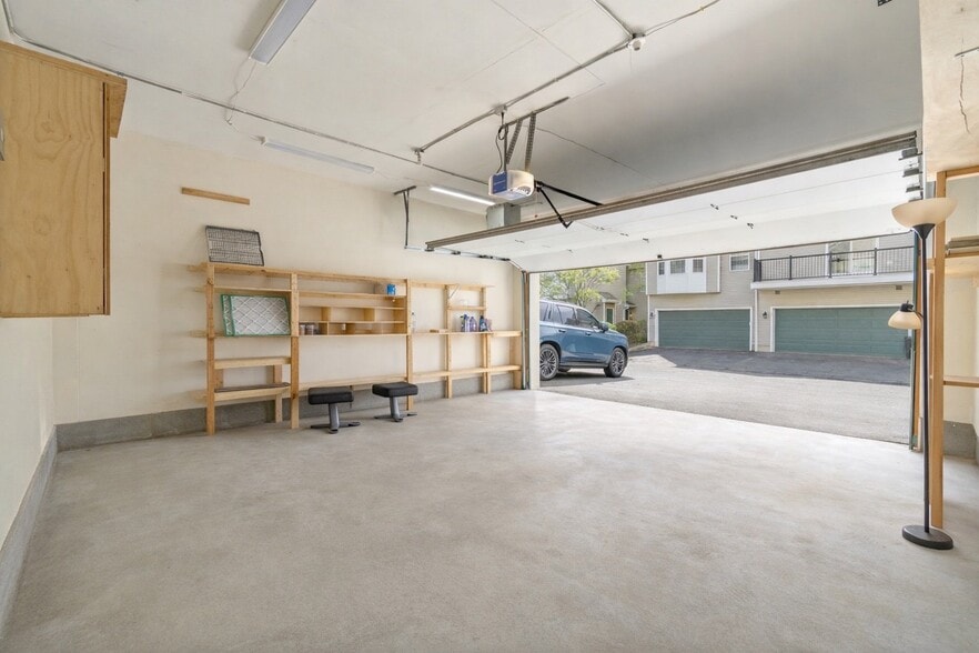 Building Photo - 40 Four Oaks Rd