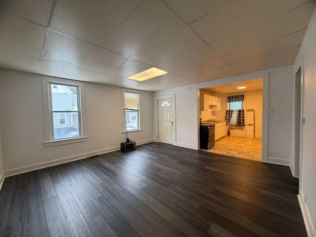 Building Photo - 1208 City St