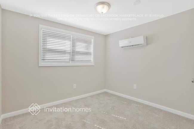 Building Photo - 544 Oakside Dr SW