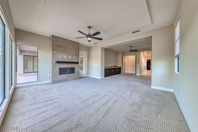 Building Photo - 72 Bella Lago Ave