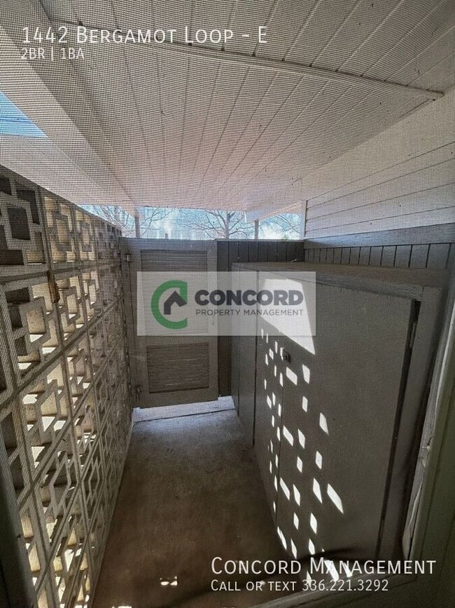 Building Photo - 1442 Bergamot Loop