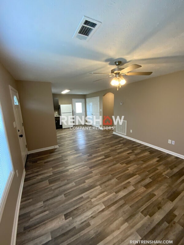 Building Photo - 477 Dana St