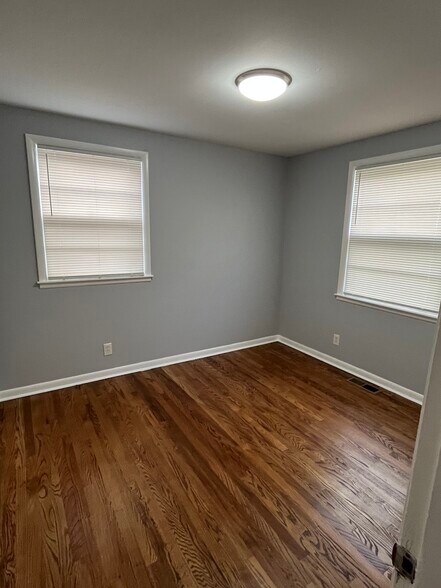 Building Photo - 3238 Panorama Dr