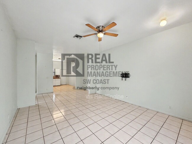 Building Photo - 1043 Abrams Blvd