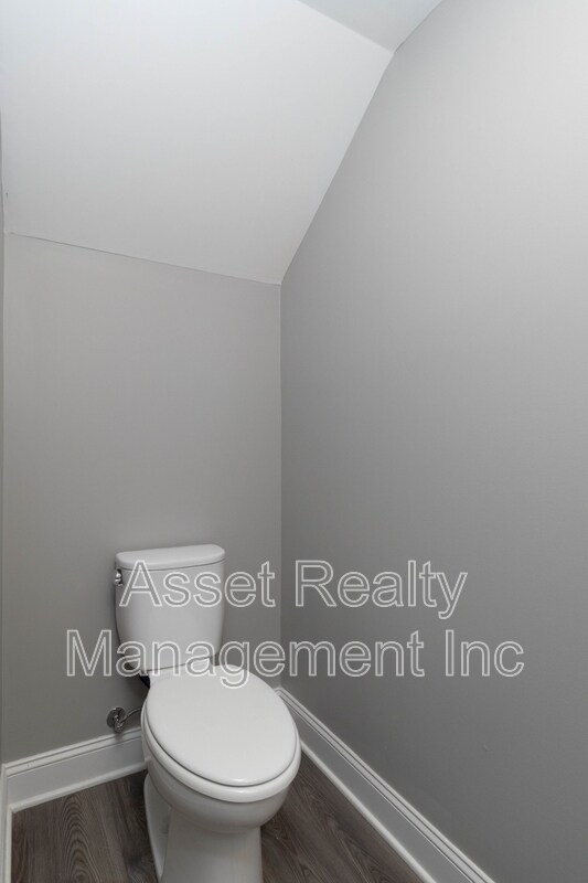 Building Photo - 4839 Lake Ln
