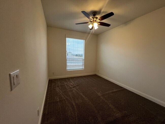Building Photo - 1703 Alcala St.