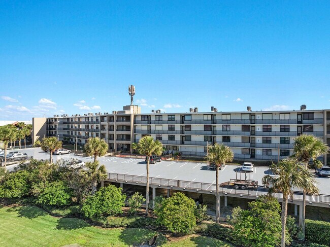 Building Photo - 6240 A1A S