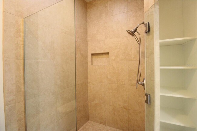 Building Photo - 132 NE 4 St