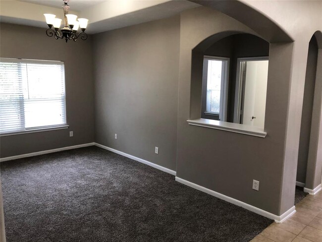 Building Photo - 311 Arbor Green Ln