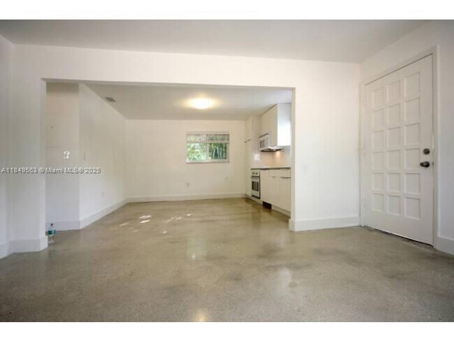 Building Photo - 453 NE 70th St