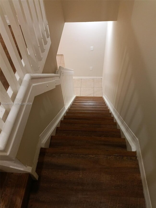 Building Photo - 4210 NE 22nd Dr