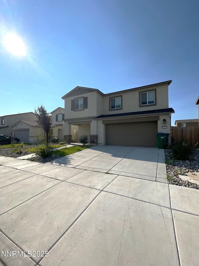 Primary Photo - 8952 Wolf River Dr