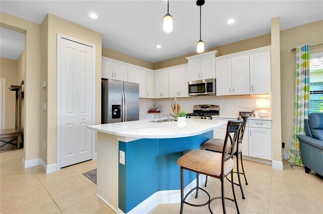 Building Photo - 21629 Avon Park Ct