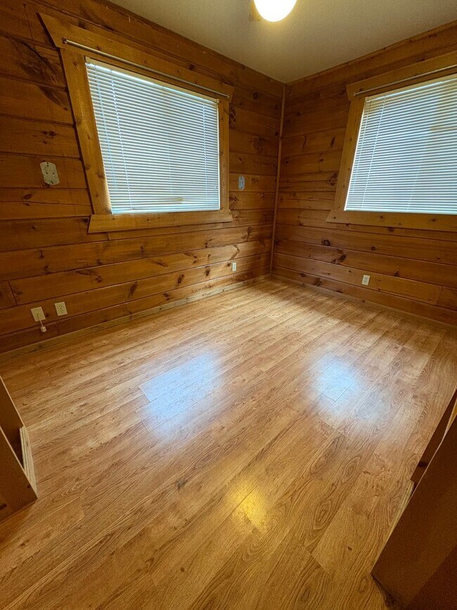 Building Photo - D2D - 01