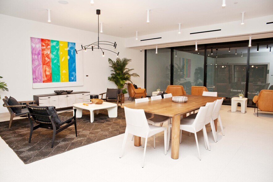 Building Photo - 225 N Miami Ave