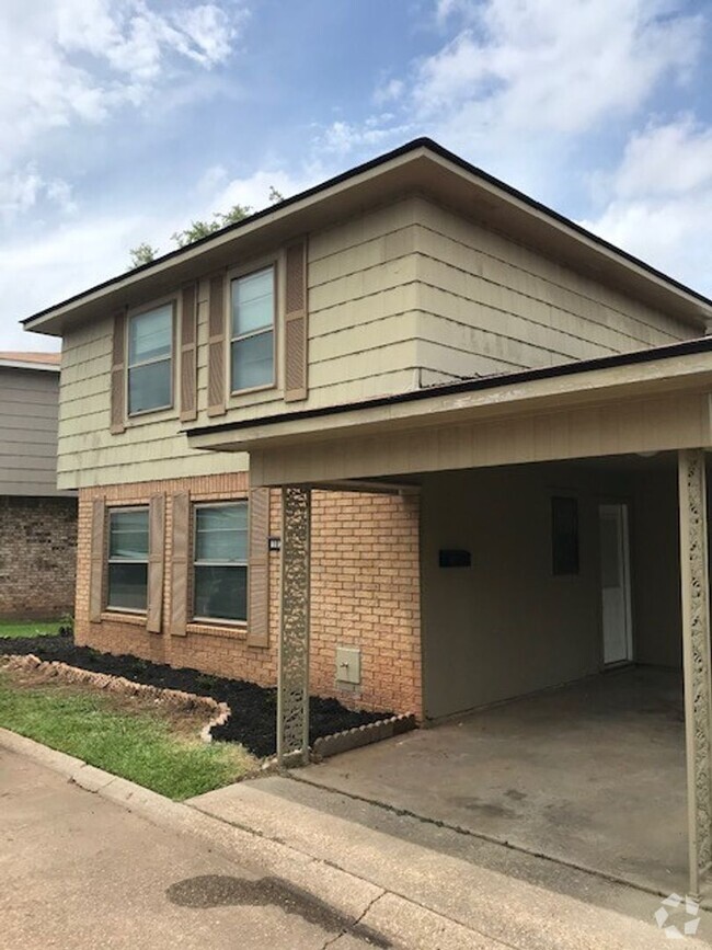 Building Photo - Super Cute in Central Bossier....Close to ...