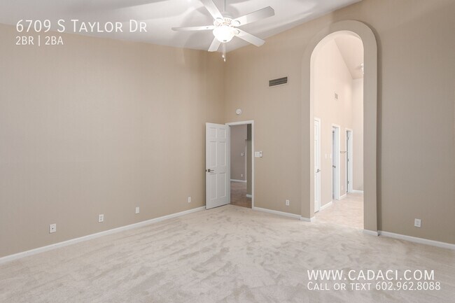 Building Photo - 6709 S Taylor Dr