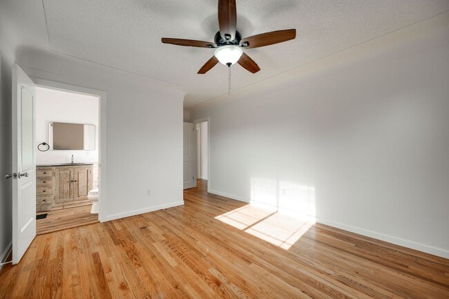 Building Photo - 3/ 1.5 Home for Rent!