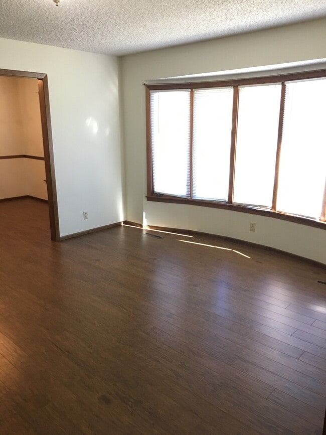 Building Photo - 7511 E 24th Ct N