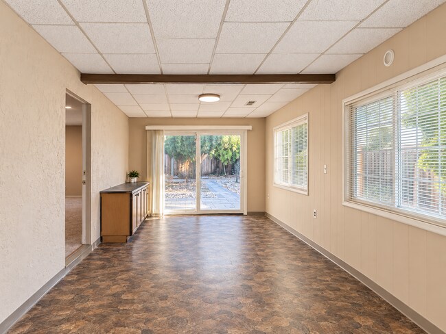Building Photo - 4610 Chateau Park Ct
