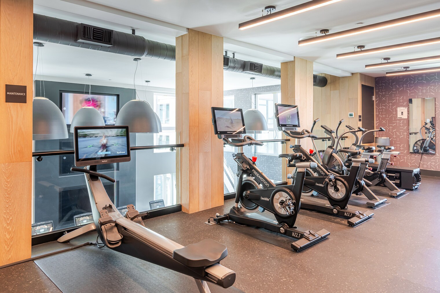 Building Photo - 3560 Rambla Pl